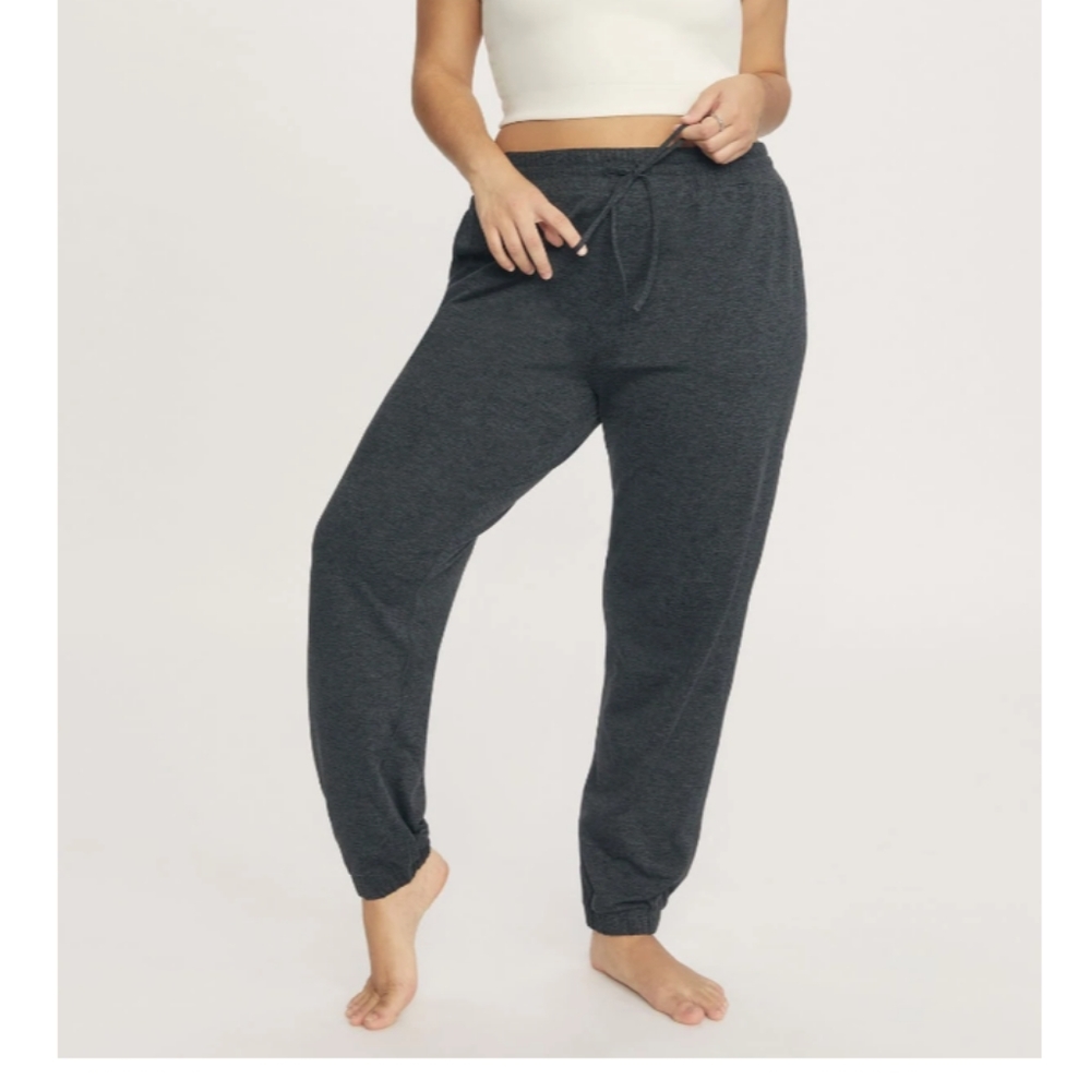 NWT Girlfriend Collective Reset Joggers